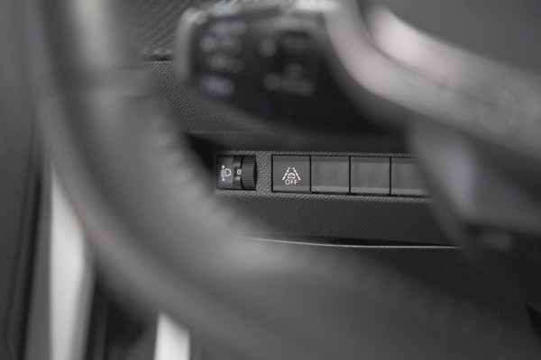 Peugeot 208 PureTech 100 Blue Lease Allure | Navigatie | Apple Carplay | Stoelverwarming