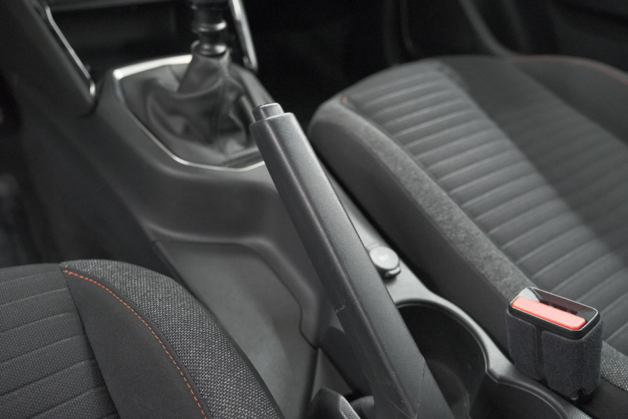 Peugeot 208 PureTech 100 Blue Lease Allure | Navigatie | Apple Carplay | Stoelverwarming