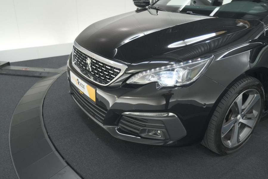 Peugeot 308 SW PureTech 130 GT-line | Trekhaak | Panoramadak | Camera | Alcantara Bekleding | Dodehoekdetectie