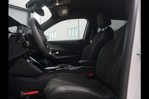 Peugeot e-2008 EV GT Avantage 54 kWh 360 camera