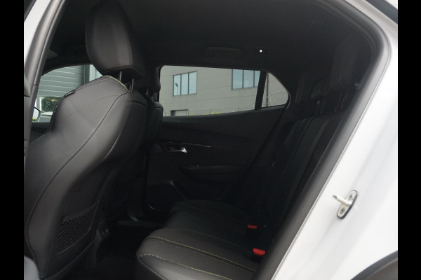 Peugeot e-2008 EV GT Avantage 54 kWh 360 camera