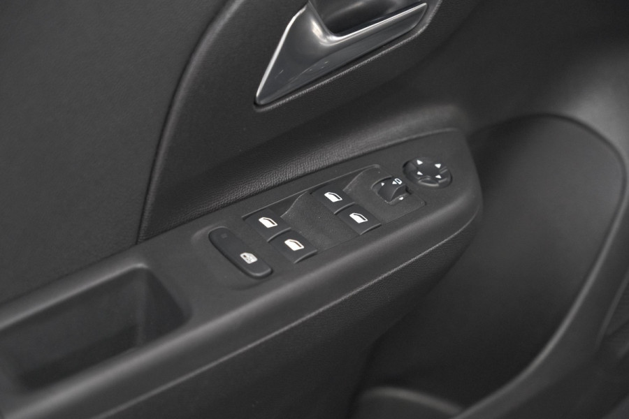 Opel Corsa Turbo 100 GS | Camera | Dodehoekdetectie | Apple Carplay