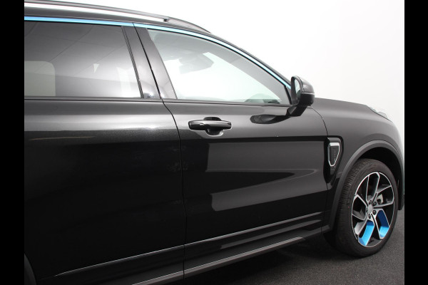 Lynk & Co 01 1.5 192KW PHEV Panoramadak Navigatie Apple Carplay/ Android Auto Camera Parkeersensoren Adaptive Cruise Control Memory stoelen verwarmbaar Full Led Climate Control Lichtmetalen velgen