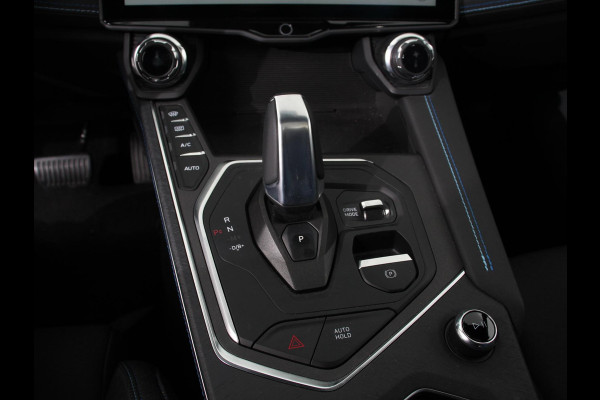 Lynk & Co 01 1.5 192KW PHEV Panoramadak Navigatie Apple Carplay/ Android Auto Camera Parkeersensoren Adaptive Cruise Control Memory stoelen verwarmbaar Full Led Climate Control Lichtmetalen velgen