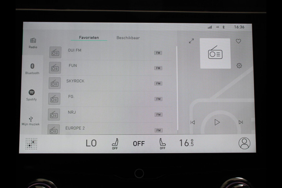 Lynk & Co 01 1.5 192KW PHEV Panoramadak Navigatie Apple Carplay/ Android Auto Camera Parkeersensoren Adaptive Cruise Control Memory stoelen verwarmbaar Full Led Climate Control Lichtmetalen velgen