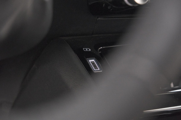 Peugeot 2008 PureTech 100 Allure | Apple Carplay | Parkeersensoren | Climate Control | Cruise Control