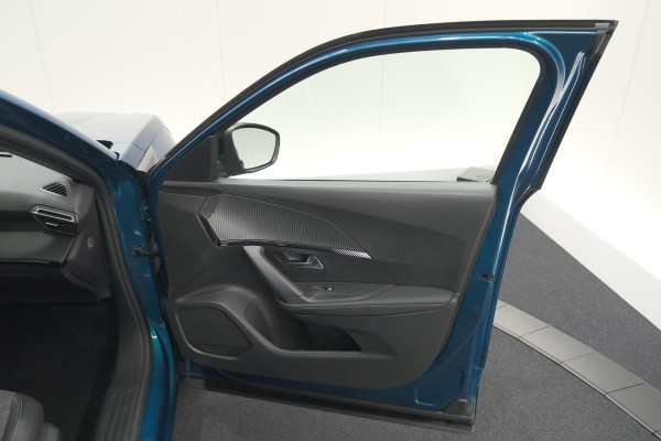 Peugeot 2008 PureTech 100 Allure | Apple Carplay | Parkeersensoren | Climate Control | Cruise Control