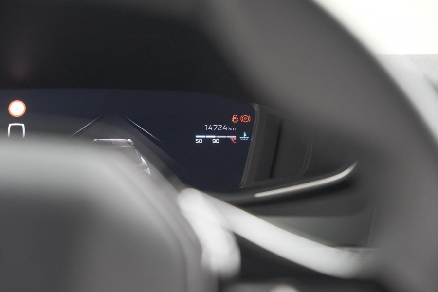 Peugeot 2008 PureTech 100 Allure | Apple Carplay | Parkeersensoren | Climate control