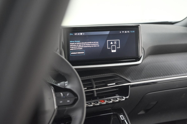 Peugeot 2008 PureTech 100 Allure | Apple Carplay | Parkeersensoren | Climate control