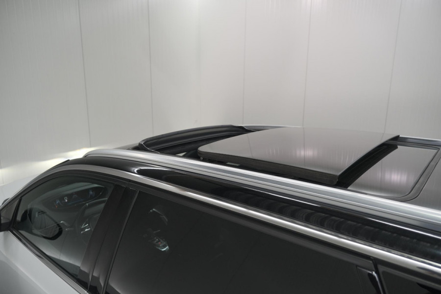 Peugeot 5008 PureTech 130 EAT8 GT-Line | Schuif-/Kanteldak | Trekhaak | Elektrische Kofferklep | Camera