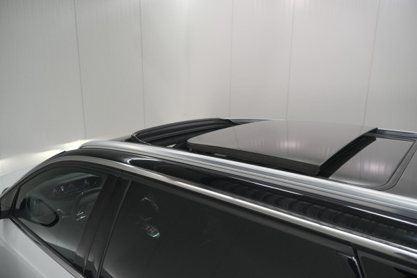 Peugeot 5008 PureTech 130 EAT8 GT-Line | Schuif-/Kanteldak | Trekhaak | Elektrische Kofferklep | Camera