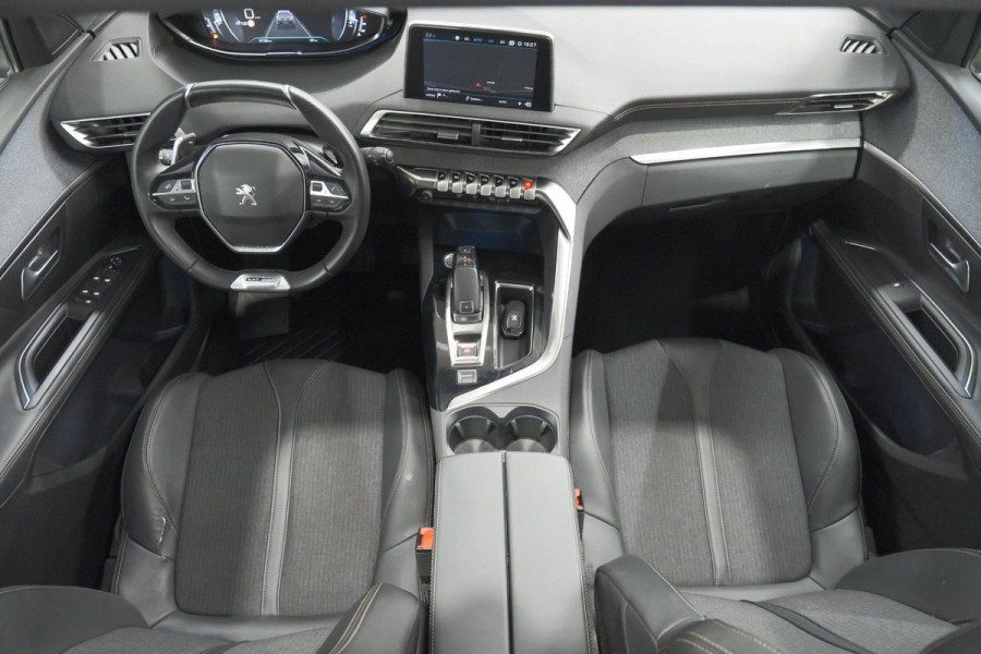 Peugeot 5008 PureTech 130 EAT8 GT-Line | Schuif-/Kanteldak | Trekhaak | Elektrische Kofferklep | Camera