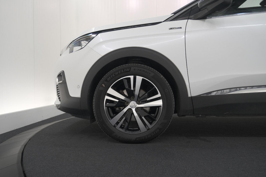 Peugeot 5008 PureTech 130 EAT8 GT-Line | Schuif-/Kanteldak | Trekhaak | Elektrische Kofferklep | Camera