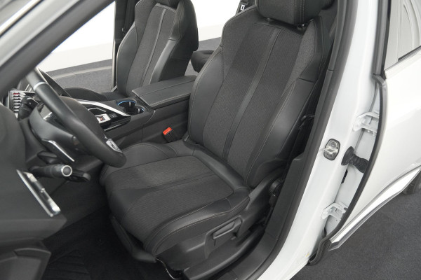 Peugeot 5008 PureTech 130 EAT8 GT-Line | Schuif-/Kanteldak | Trekhaak | Elektrische Kofferklep | Camera
