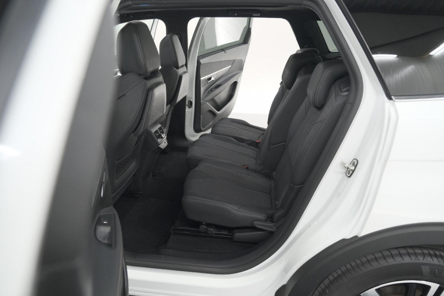 Peugeot 5008 PureTech 130 EAT8 GT-Line | Schuif-/Kanteldak | Trekhaak | Elektrische Kofferklep | Camera