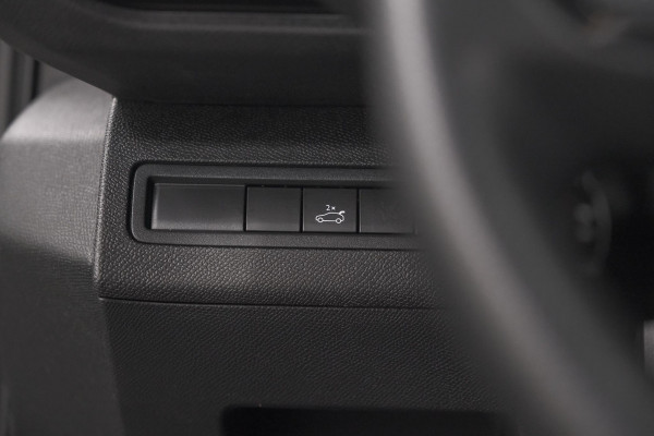 Peugeot 5008 PureTech 130 EAT8 GT-Line | Schuif-/Kanteldak | Trekhaak | Elektrische Kofferklep | Camera