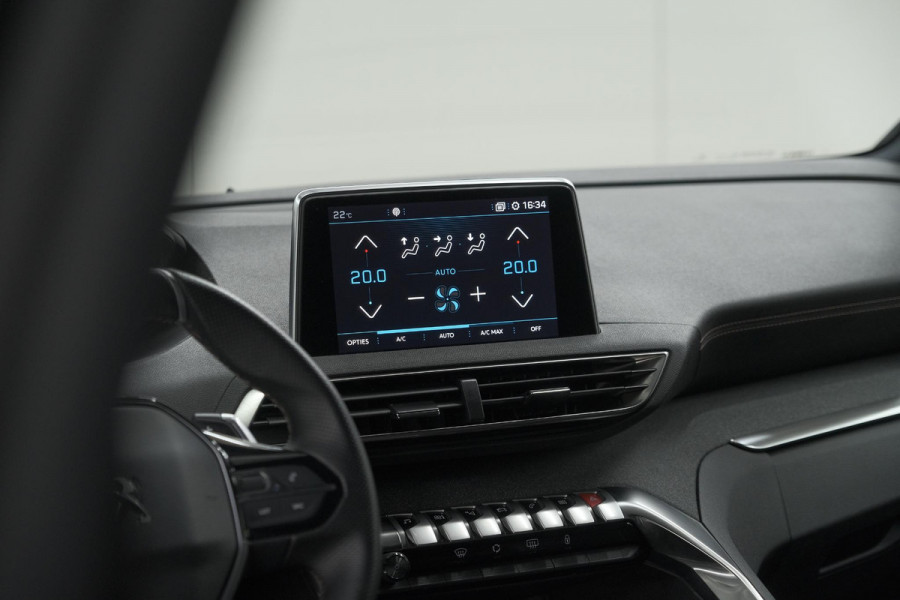 Peugeot 5008 PureTech 130 EAT8 GT-Line | Schuif-/Kanteldak | Trekhaak | Elektrische Kofferklep | Camera