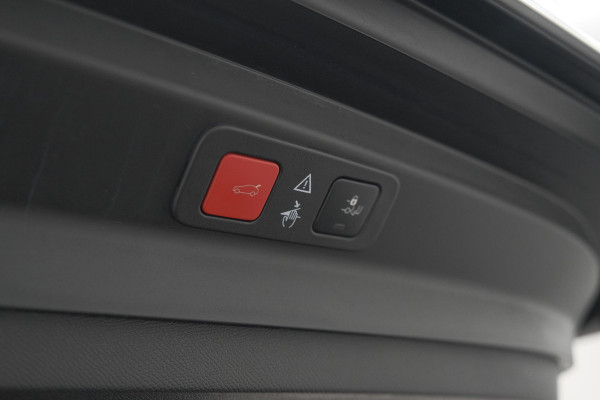 Peugeot 5008 PureTech 130 EAT8 GT-Line | Schuif-/Kanteldak | Trekhaak | Elektrische Kofferklep | Camera