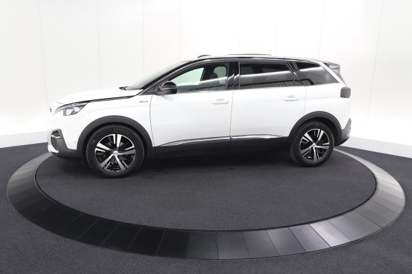 Peugeot 5008 PureTech 130 EAT8 GT-Line | Schuif-/Kanteldak | Trekhaak | Elektrische Kofferklep | Camera