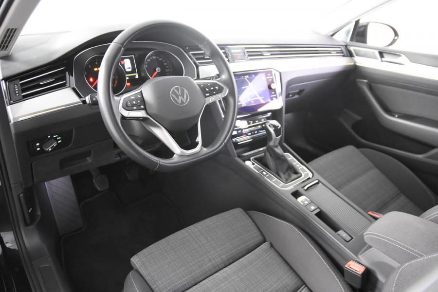 Volkswagen Passat Variant 1.5 TSi Style *1ste Eigenaar*Navigatie*Camera*DAB*