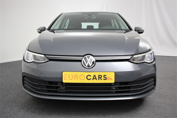 Volkswagen Golf 1.0 TSI 110pk Automaat Life Navigatie Climate Control Navigatie Camera Digitale Cockpit Parkeer sensoren  V+A DAB Cruise Control Lichtmetalen Velgen