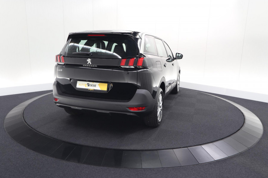 Peugeot 5008 PureTech 130 EAT8 Active Pack Business | 7 Zitplaatsen | Camera | Navigatie | Apple Carplay | Parkeersensoren