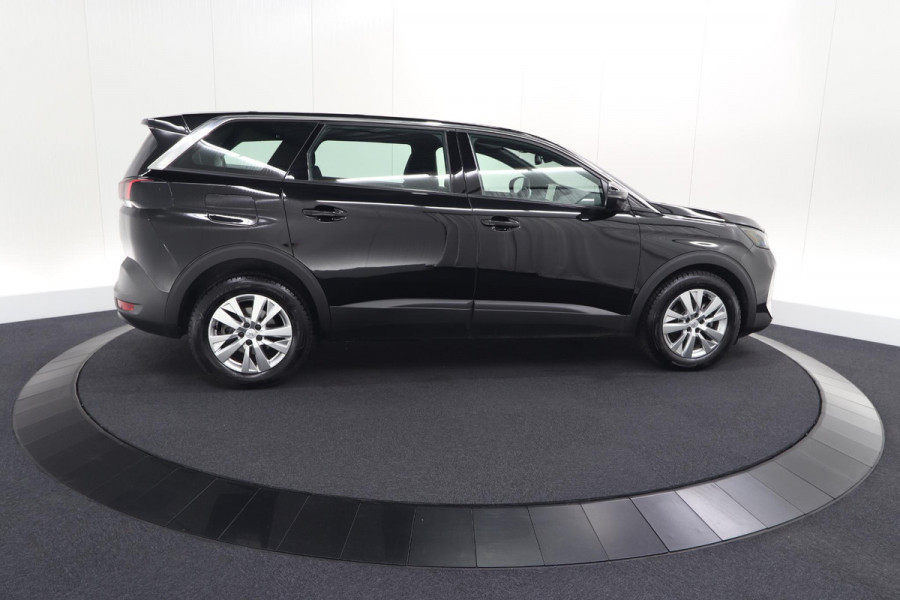 Peugeot 5008 PureTech 130 EAT8 Active Pack Business | 7 Zitplaatsen | Camera | Navigatie | Apple Carplay | Parkeersensoren