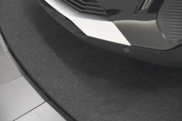 Peugeot 5008 PureTech 130 EAT8 Active Pack Business | 7 Zitplaatsen | Camera | Navigatie | Apple Carplay | Parkeersensoren