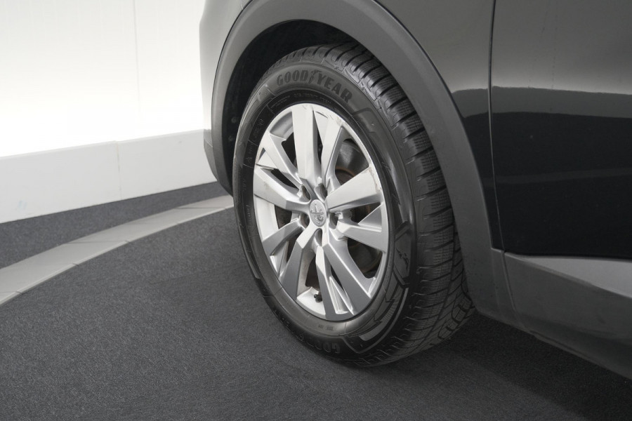 Peugeot 5008 PureTech 130 EAT8 Active Pack Business | 7 Zitplaatsen | Camera | Navigatie | Apple Carplay | Parkeersensoren