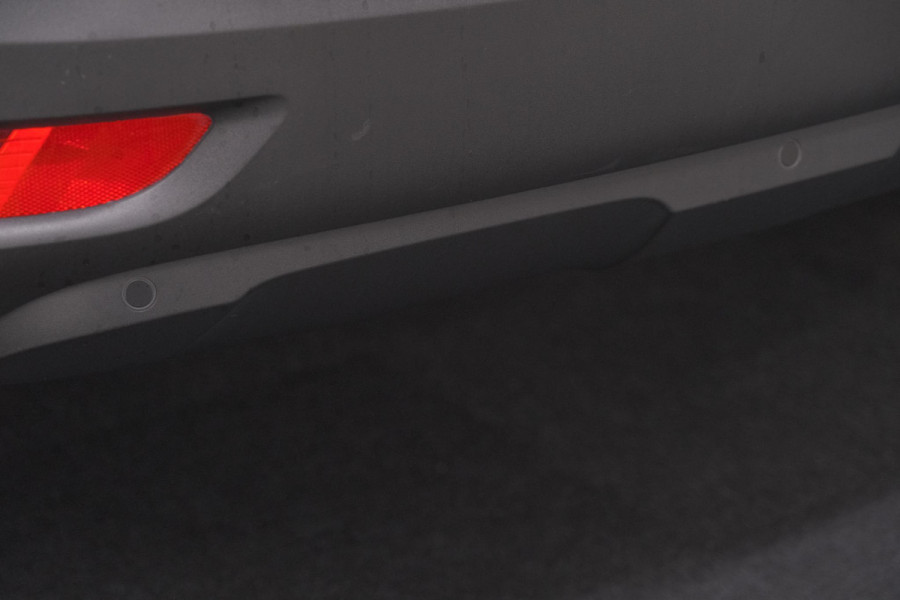 Peugeot 5008 PureTech 130 EAT8 Active Pack Business | 7 Zitplaatsen | Camera | Navigatie | Apple Carplay | Parkeersensoren