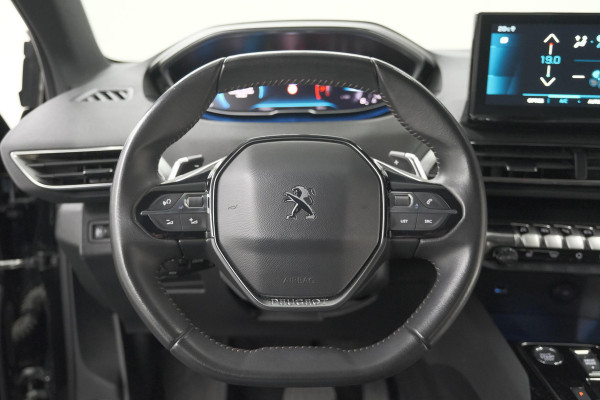 Peugeot 5008 PureTech 130 EAT8 Active Pack Business | 7 Zitplaatsen | Camera | Navigatie | Apple Carplay | Parkeersensoren