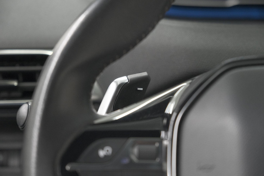 Peugeot 5008 PureTech 130 EAT8 Active Pack Business | 7 Zitplaatsen | Camera | Navigatie | Apple Carplay | Parkeersensoren