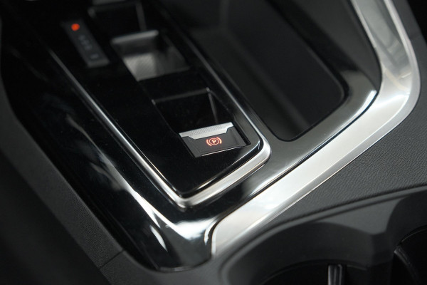 Peugeot 5008 PureTech 130 EAT8 Active Pack Business | 7 Zitplaatsen | Camera | Navigatie | Apple Carplay | Parkeersensoren