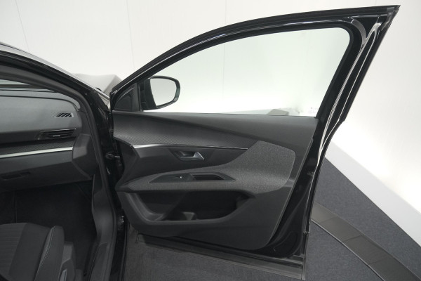 Peugeot 5008 PureTech 130 EAT8 Active Pack Business | 7 Zitplaatsen | Camera | Navigatie | Apple Carplay | Parkeersensoren
