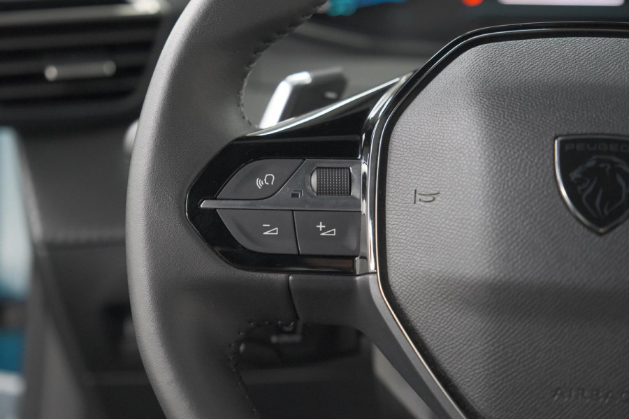 Peugeot 2008 Hybrid 136 e-DCS6 Style | Apple Carplay | Parkeersensoren | Climate control