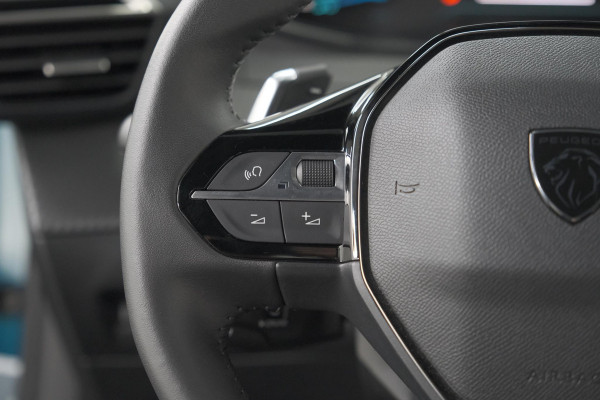 Peugeot 2008 Hybrid 136 e-DCS6 Style | Apple Carplay | Parkeersensoren | Climate control