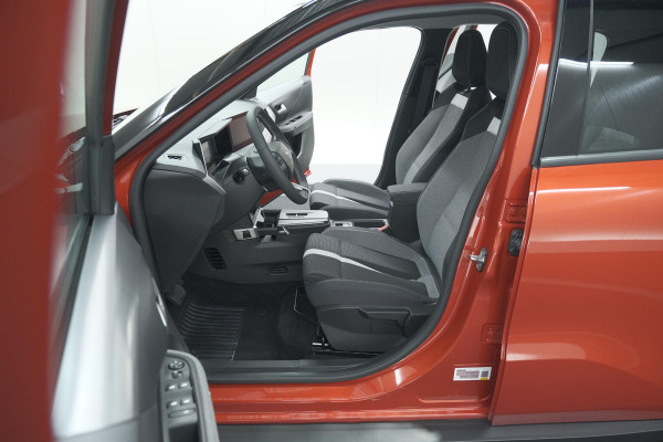 Opel Frontera 1.2 Turbo Hybrid 110 GS | Stoelverwarming en Stuurwielverwarming | Camera | Dodehoekdetectie | Apple Carplay
