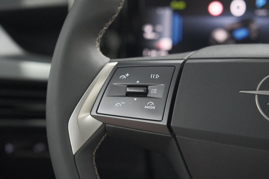 Opel Frontera 1.2 Turbo Hybrid 110 GS | Stoelverwarming en Stuurwielverwarming | Camera | Dodehoekdetectie | Apple Carplay