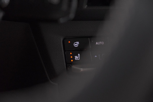 Opel Frontera 1.2 Turbo Hybrid 110 GS | Stoelverwarming en Stuurwielverwarming | Camera | Dodehoekdetectie | Apple Carplay