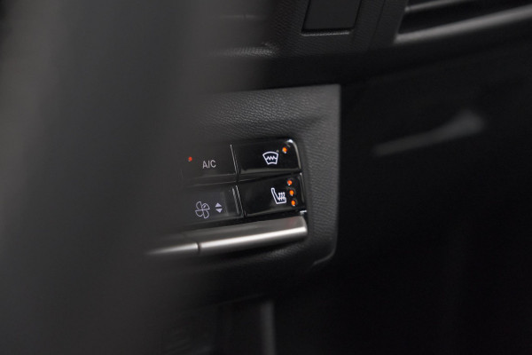 Opel Frontera 1.2 Turbo Hybrid 110 GS | Stoelverwarming en Stuurwielverwarming | Camera | Dodehoekdetectie | Apple Carplay