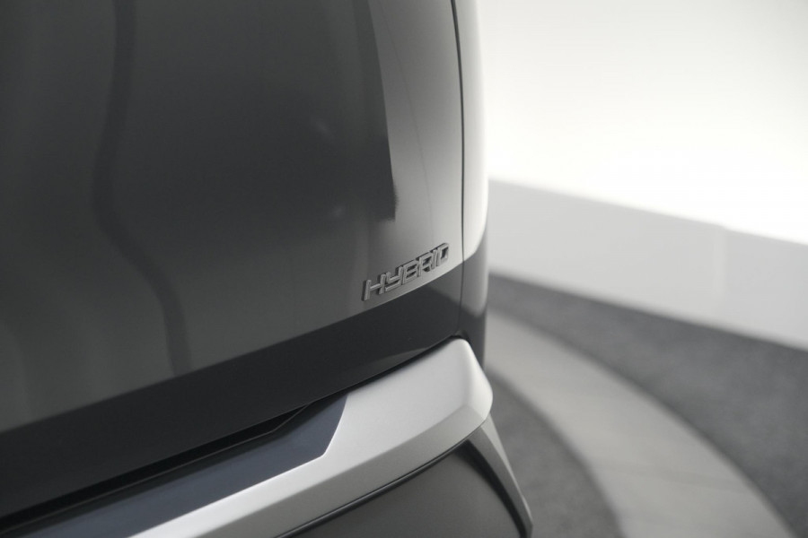 Peugeot 5008 1.2 Hybrid 136 e-DCS6 Allure | Trekhaak | 7 Zitplaatsen | Camera | Stoelverwarming | Navigatie | Trekhaak