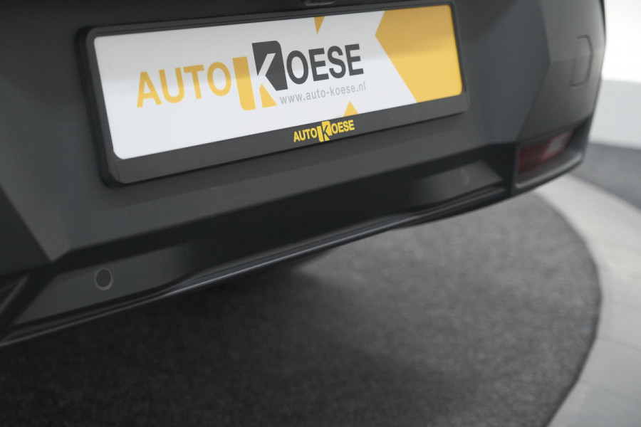 Peugeot 5008 1.2 Hybrid 136 e-DCS6 Allure | Trekhaak | 7 Zitplaatsen | Camera | Stoelverwarming | Navigatie | Trekhaak