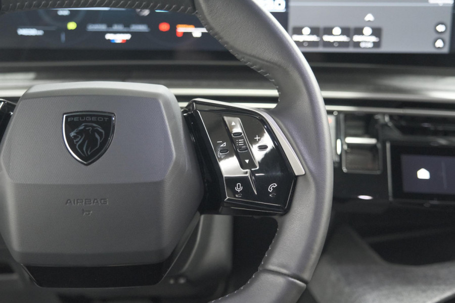 Peugeot 5008 1.2 Hybrid 136 e-DCS6 Allure | Trekhaak | 7 Zitplaatsen | Camera | Stoelverwarming | Navigatie | Trekhaak
