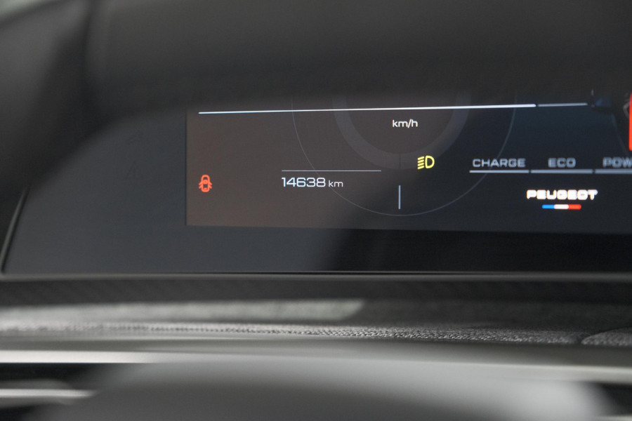 Peugeot 5008 1.2 Hybrid 136 e-DCS6 Allure | Trekhaak | 7 Zitplaatsen | Camera | Stoelverwarming | Navigatie | Trekhaak