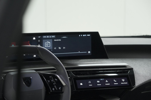 Peugeot 5008 1.2 Hybrid 136 e-DCS6 Allure | Trekhaak | 7 Zitplaatsen | Camera | Stoelverwarming | Navigatie | Trekhaak