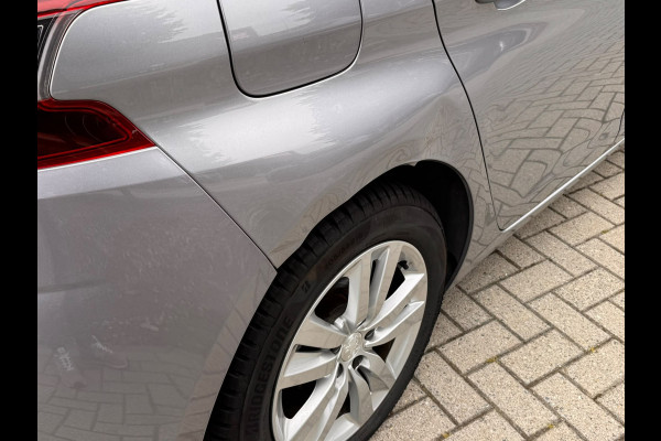 Peugeot 308 - Lees tekst - 1.2 PureTech Blue Lease Allure