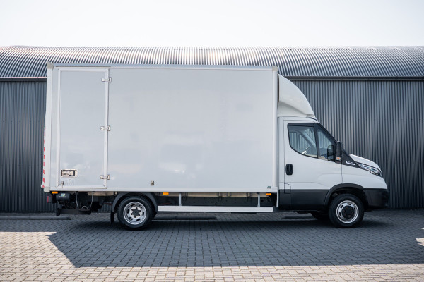 Iveco Daily 35C18 | 3.0L | 180 PK | Bakwagen met laadklep | Zijdeur | Automaat | N1 | Cruise | Airco