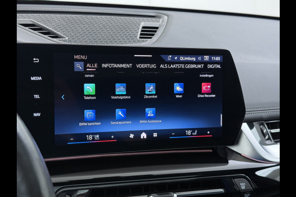 BMW X1 xDrive30e 327pk M-sport Leer Pano-Dak/Hef-Dak M-Sportstoelen+Elektr.+Geheugen+Verwarmd Trekhaak Harman-Kardon Adaptive-LED Live- Adaptive-Cruise AWD StuurVerwarmd Zwarte-Hemel Travelpack Park-Assist Pdc Draadloze lader Innovations-pakket Comfort-Pack €75.000,- Nieuw  Orig.NL auto! 1.800kg trekvermogen