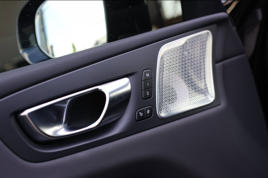 Volvo XC60 2.0 T8 Ultra Black Edition *B&W*Pano*Massage*Luchtvering*