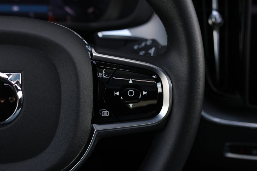 Volvo XC60 2.0 T8 Ultra Black Edition *B&W*Pano*Massage*Luchtvering*